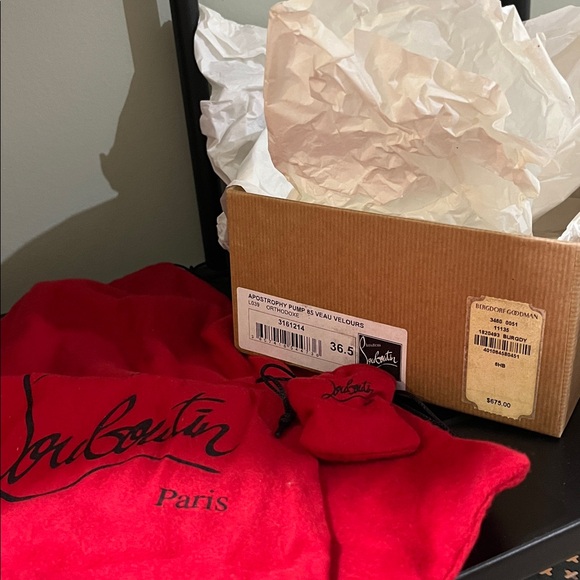 Christian Louboutin authentic red suede heels box no lid - Picture 4 of 7